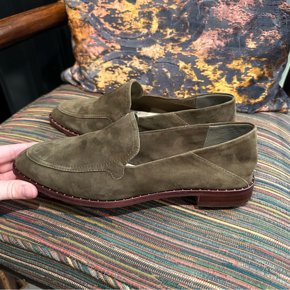 Vince Camuto “Cretinian” Olive Green Suede Loafers – 8.5 - Picture 7 of 12